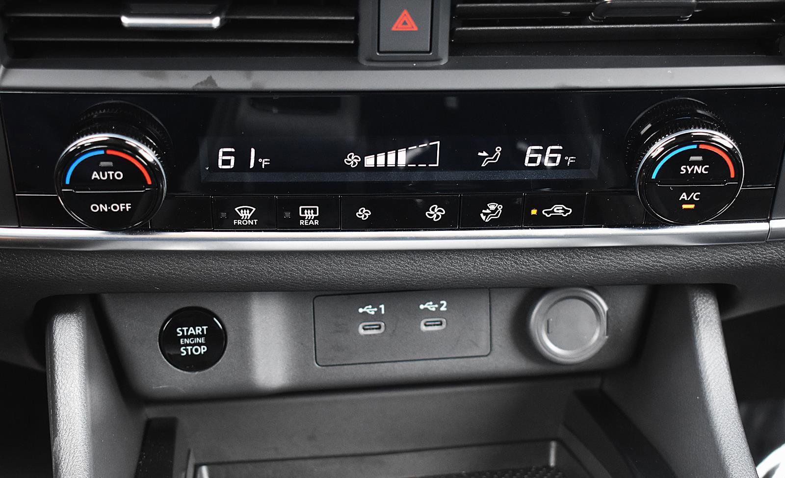 Used 2025 Nissan Rogue SV FWD image 9