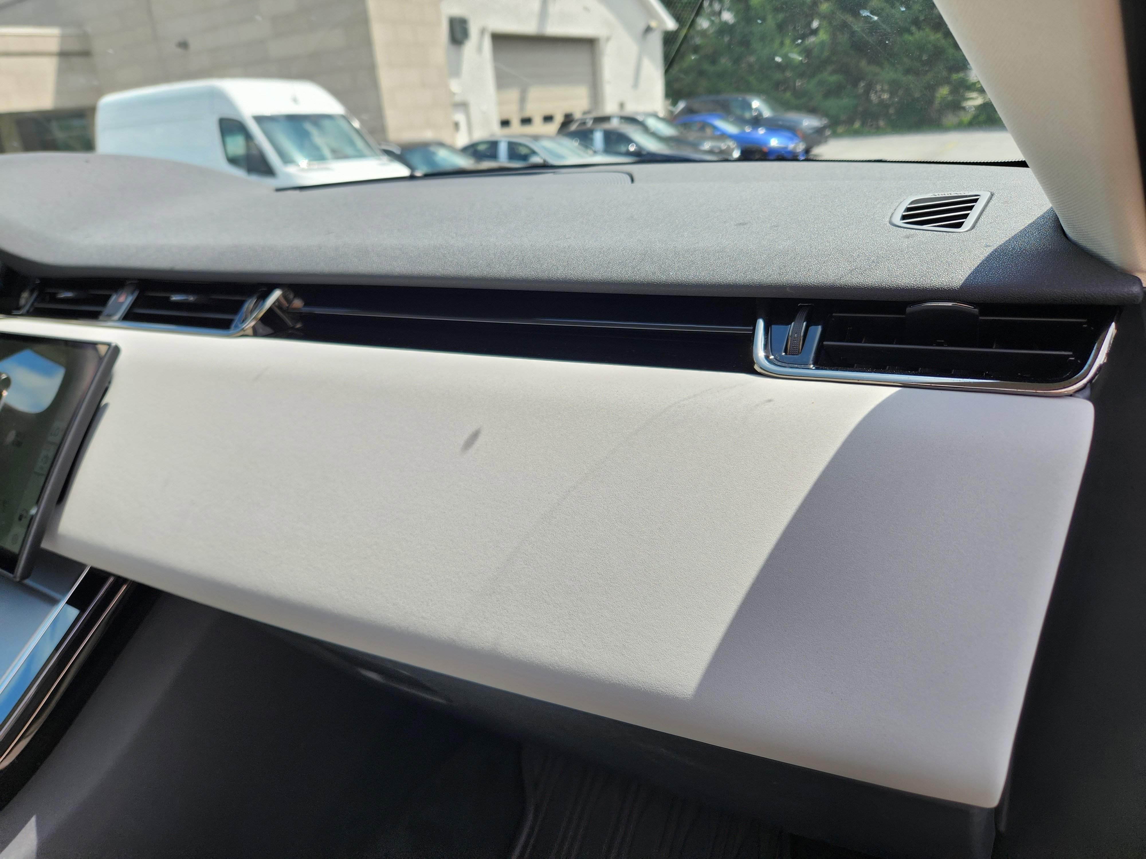 Certified 2025 Land Rover Range Rover Evoque S image 17