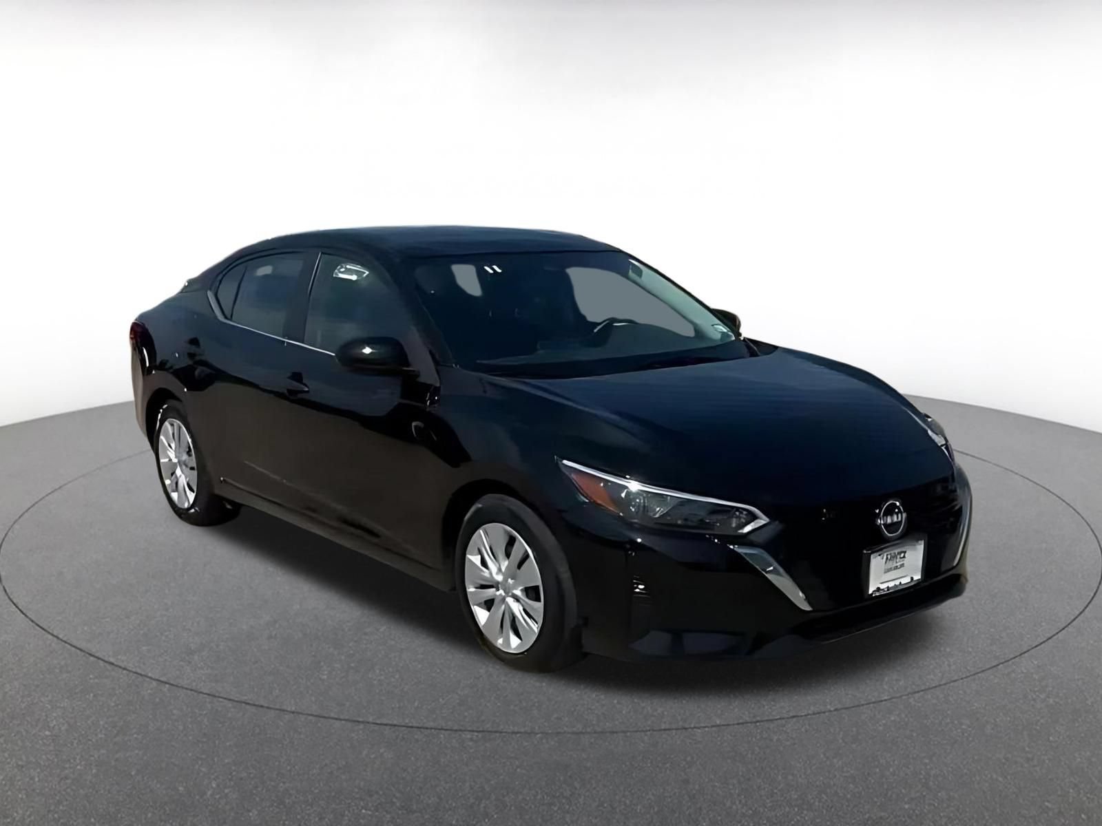 Used 2025 Nissan Sentra S FWD image 2