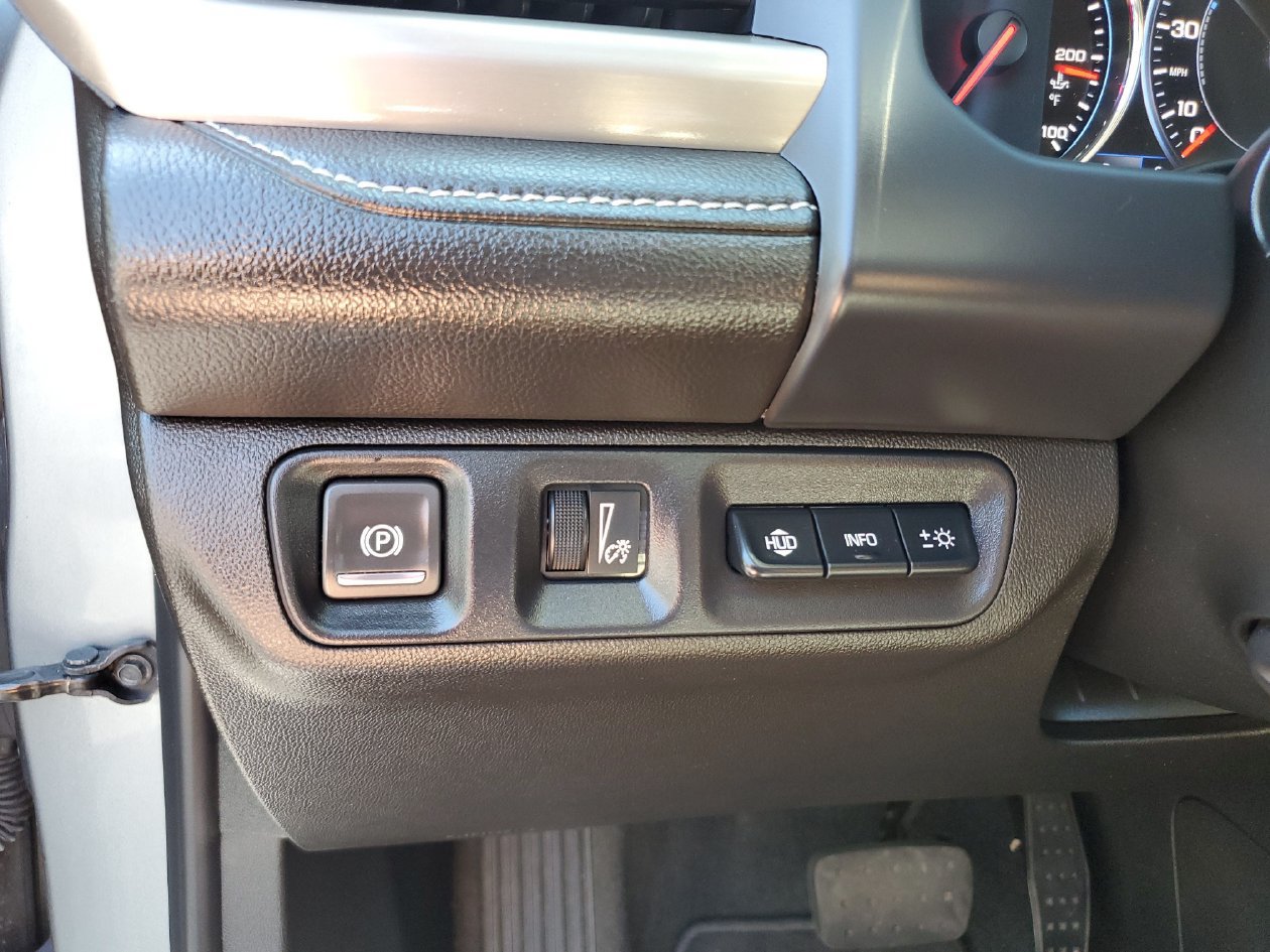 Used 2023 GMC Acadia Denali w/ Denali Ultimate Package FWD image 29