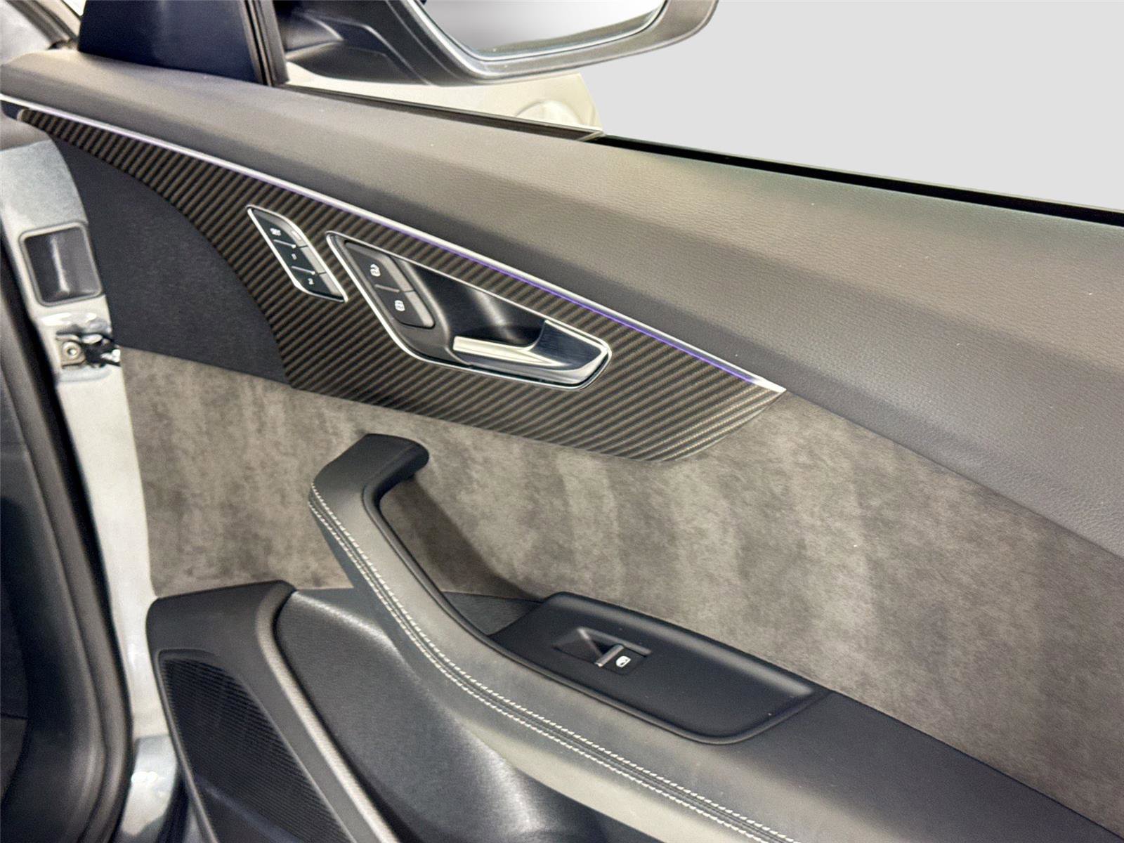 Used 2022 Audi RS Q8 image 36