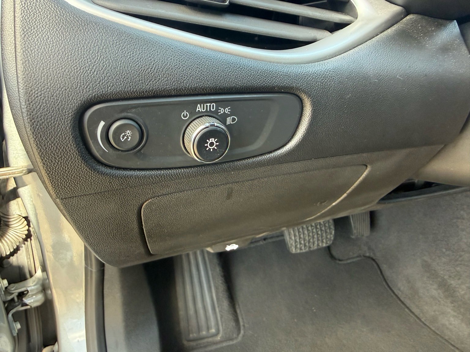 Certified 2024 Chevrolet Malibu LT image 12