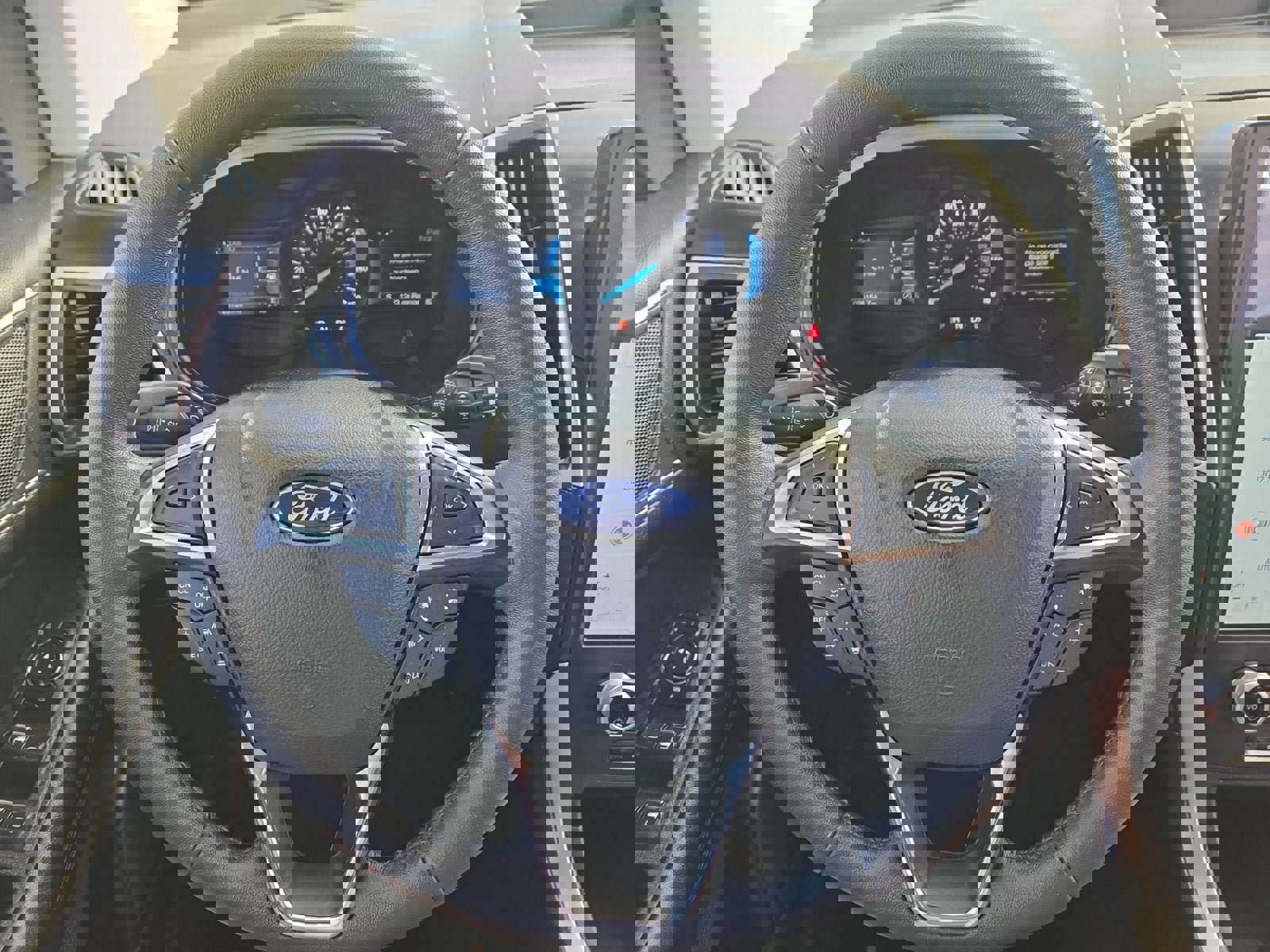 Certified 2022 Ford Edge SEL w/ Convenience Package image 13