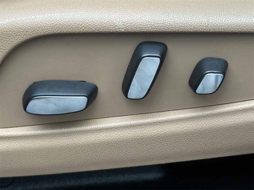 Used 2023 Cadillac XT6 Sport w/ Platinum Package image 23