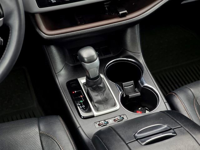 Used 2016 Toyota Highlander Limited Platinum image 20