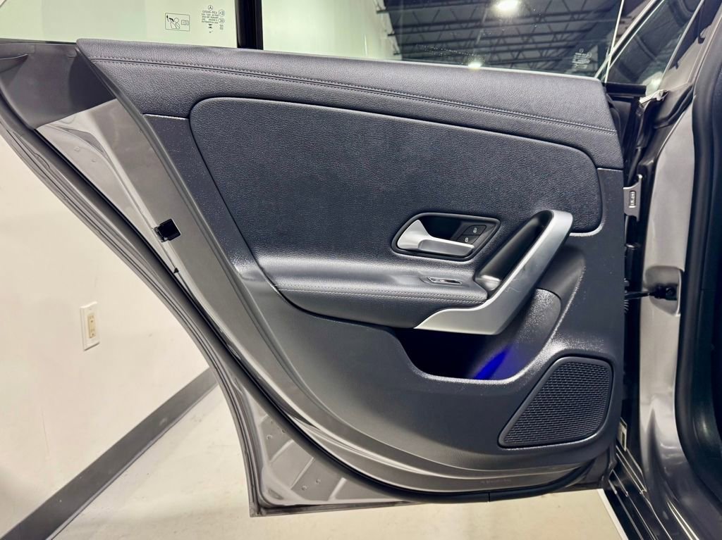 Used 2025 Mercedes-Benz CLA 250 image 24