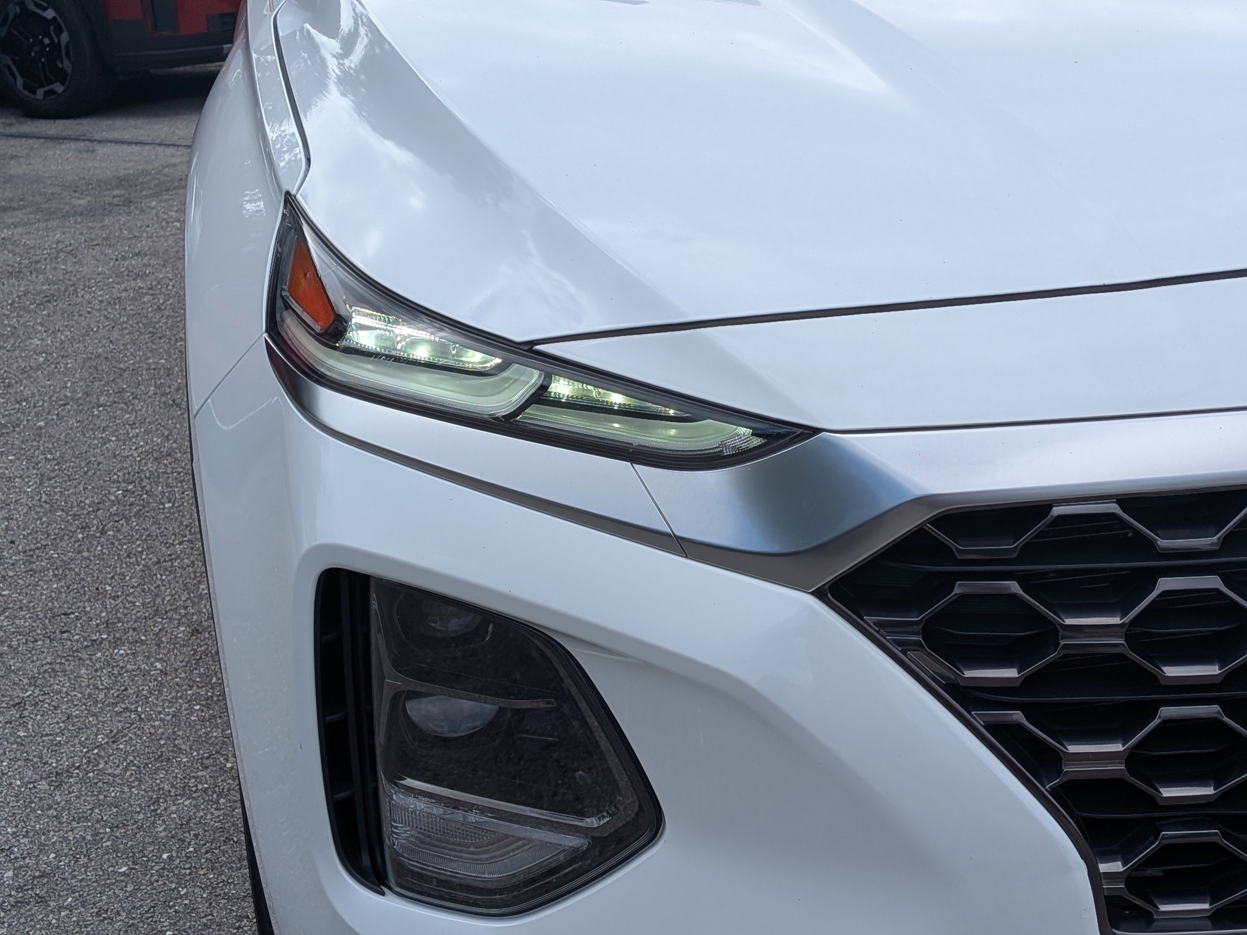 Used 2020 Hyundai Santa Fe SEL image 9