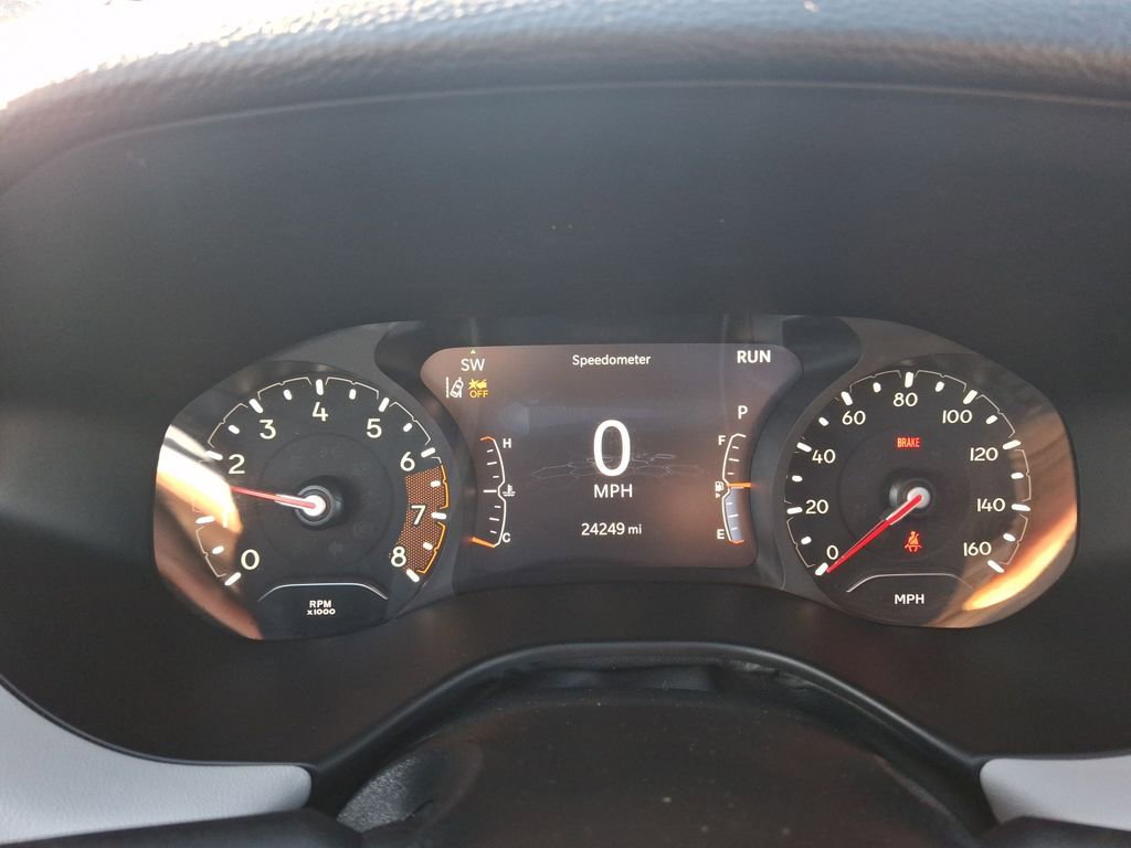 Used 2024 Jeep Compass Limited w/ Sun and Sound Group image 15