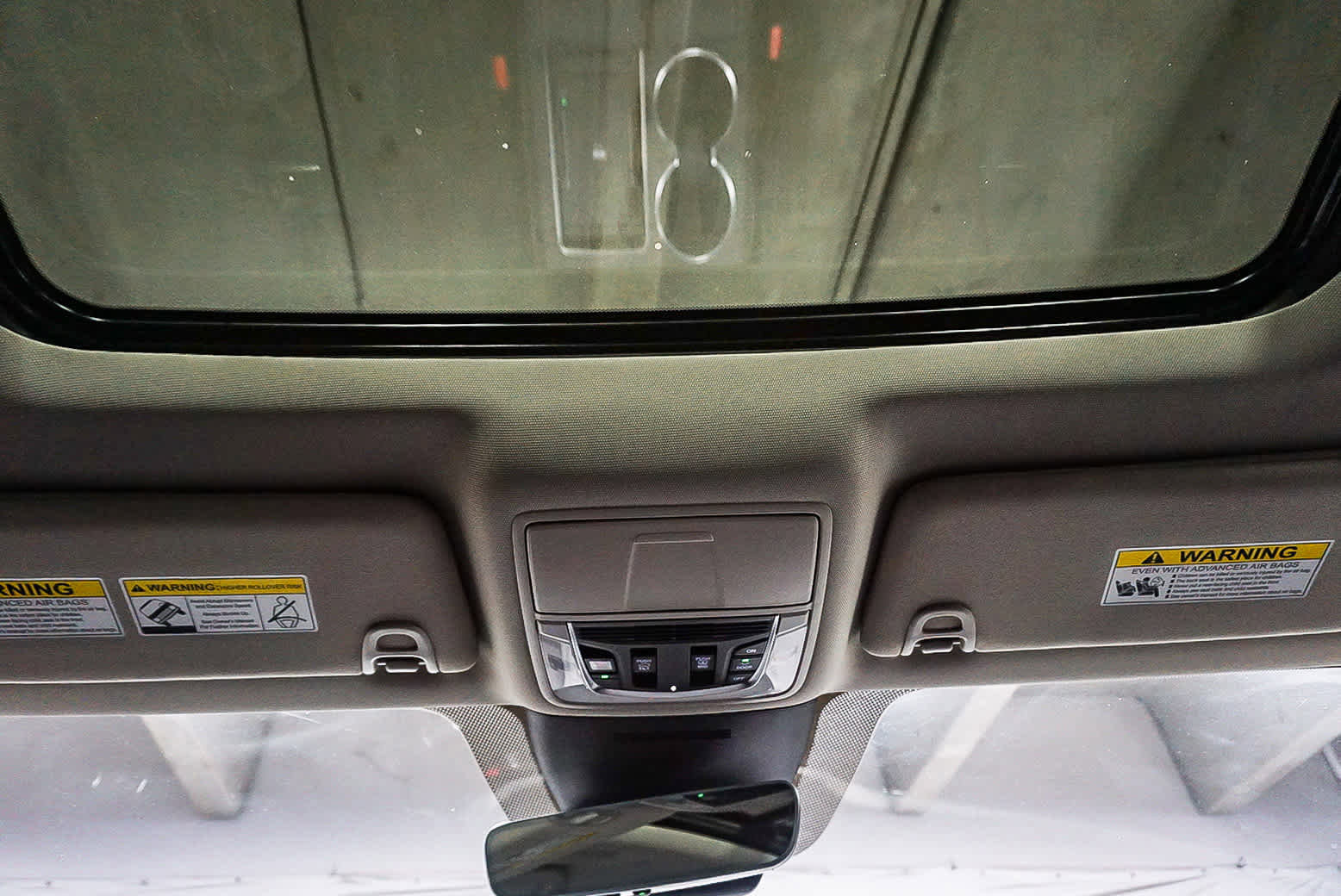 Used 2025 Acura MDX SH-AWD w/ Technology Package image 14