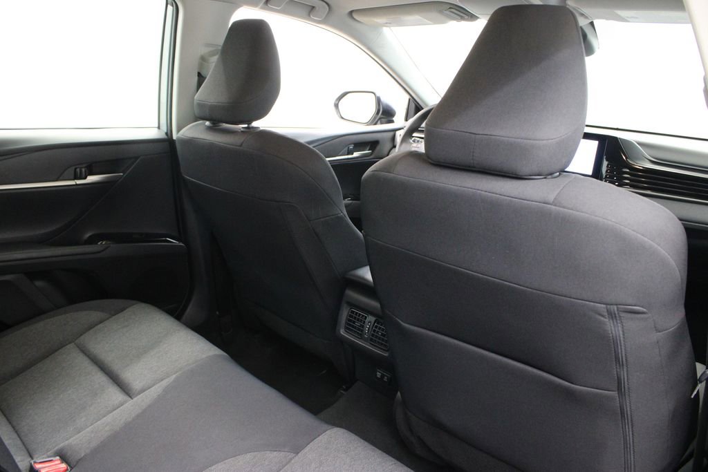 Used 2025 Toyota Camry LE FWD image 19