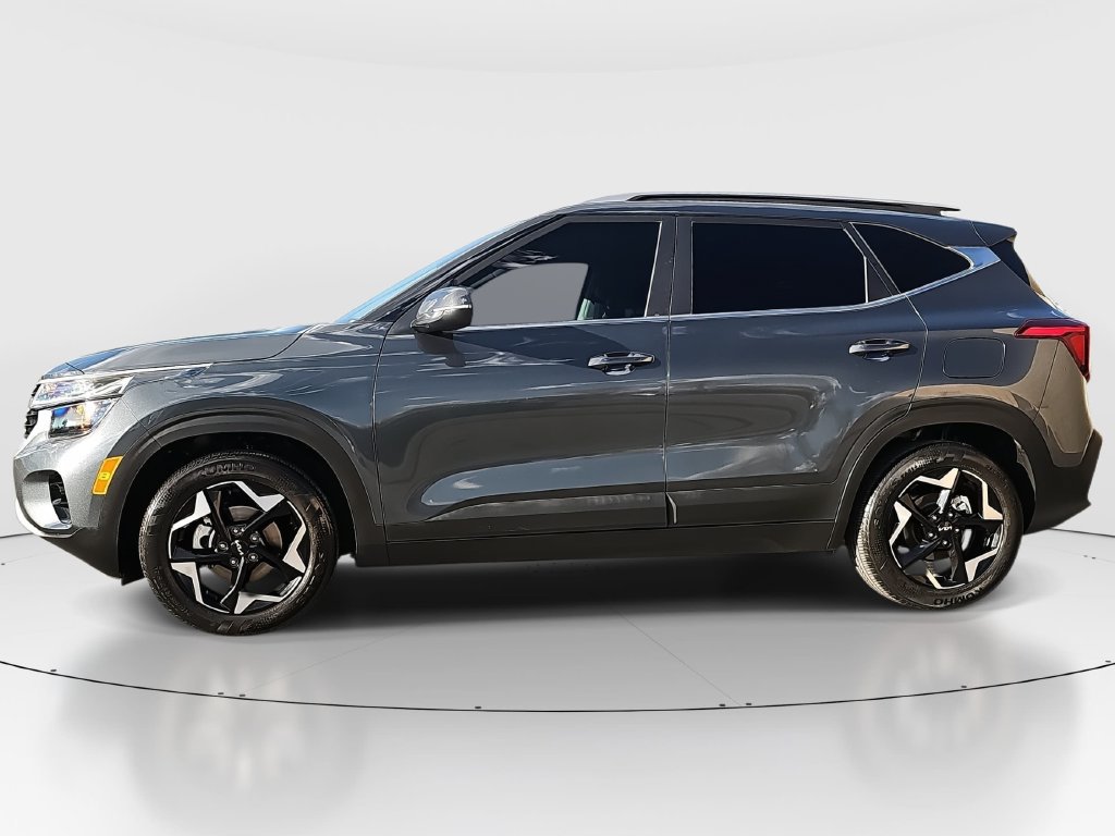 Used 2024 Kia Seltos EX FWD image 8