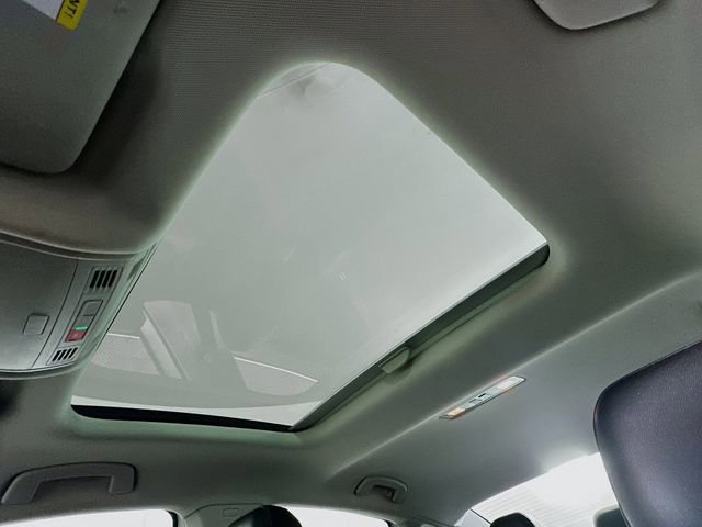 Used 2020 Volkswagen Jetta SE w/ SE Cold Weather Package image 22