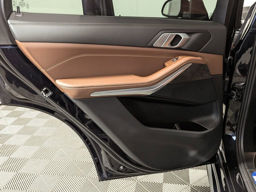 Certified 2024 BMW X5 xDrive40i w/ M Sport Package image 44