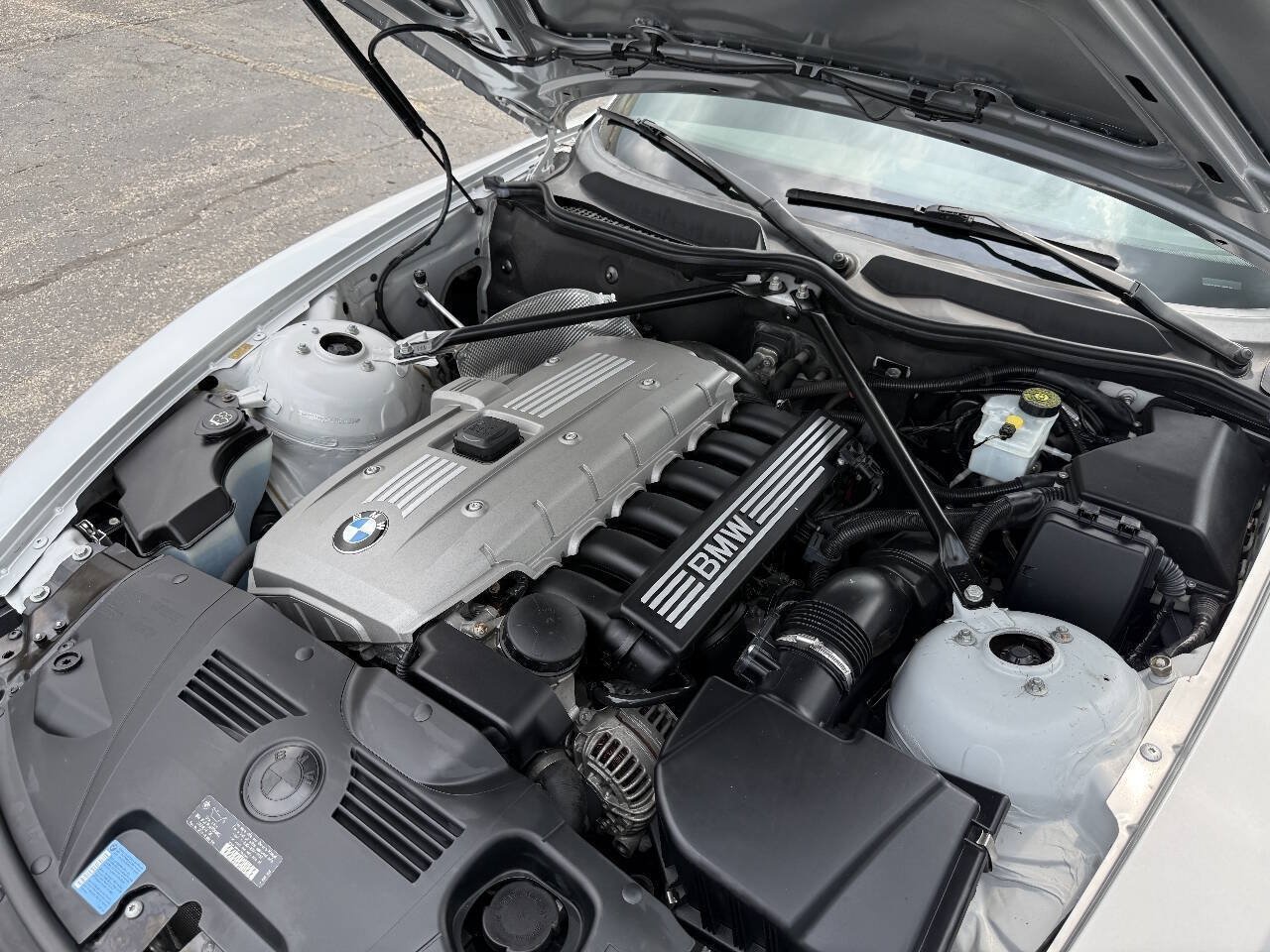 Used 2006 BMW Z4 3.0i RWD image 12