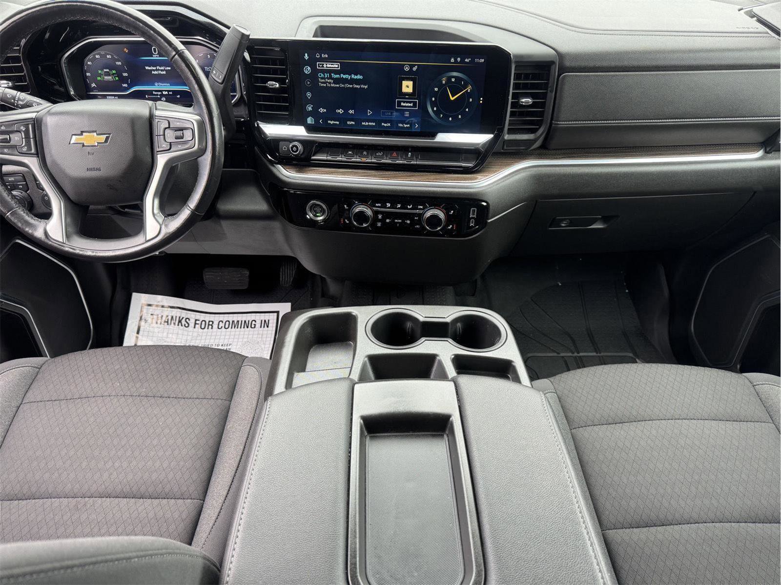 Used 2022 Chevrolet Silverado 1500 LT AWD/4WD image 12