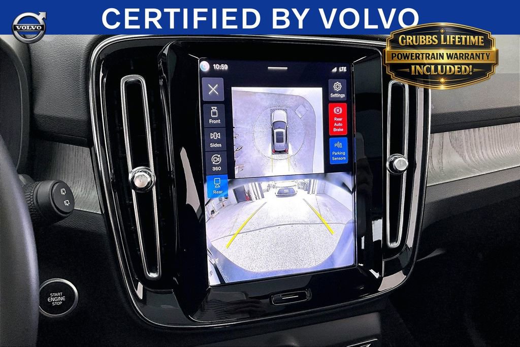Certified 2025 Volvo XC40 B5 Plus AWD/4WD image 30