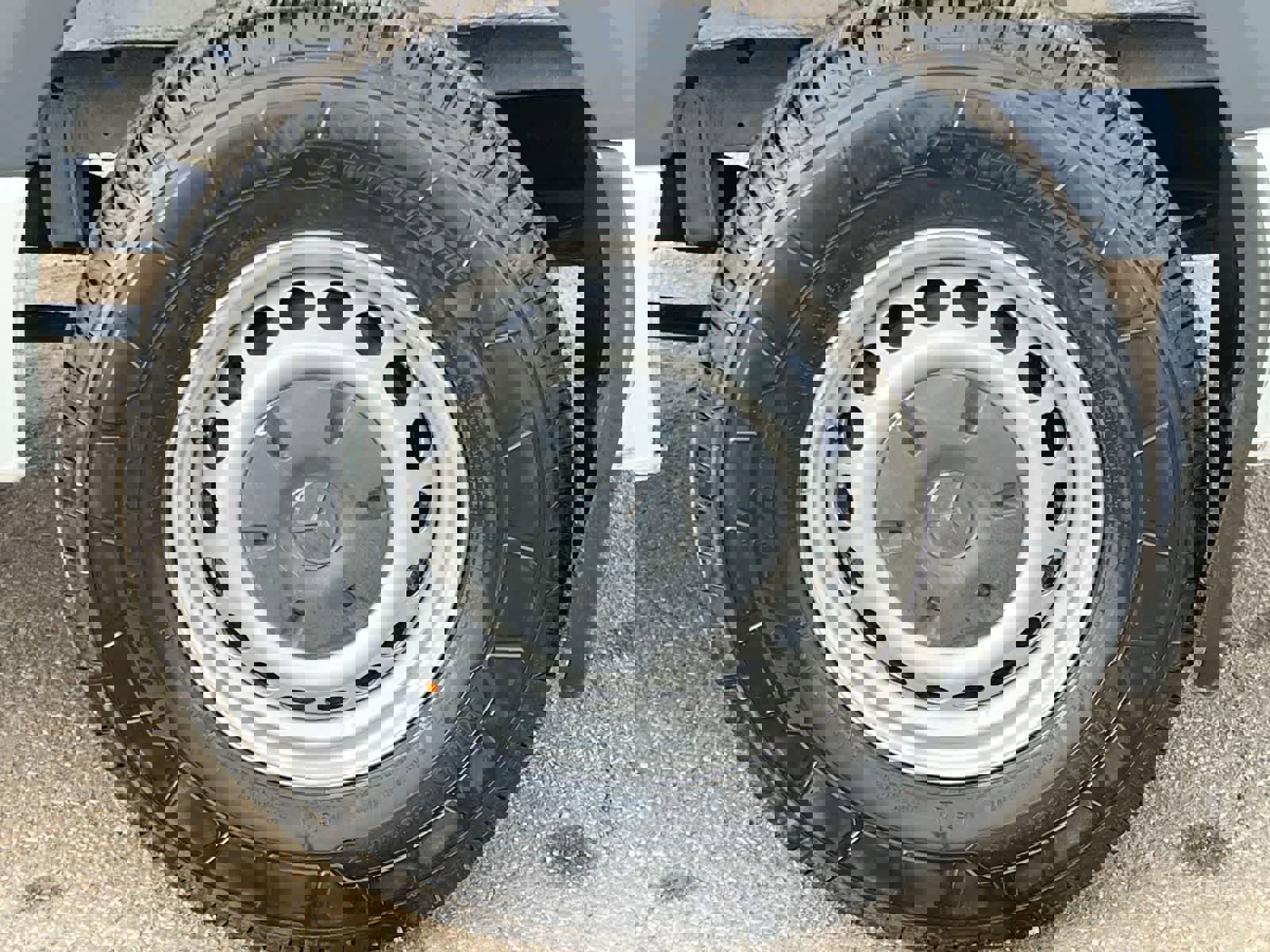 Used 2023 Mercedes-Benz Sprinter 2500 image 14