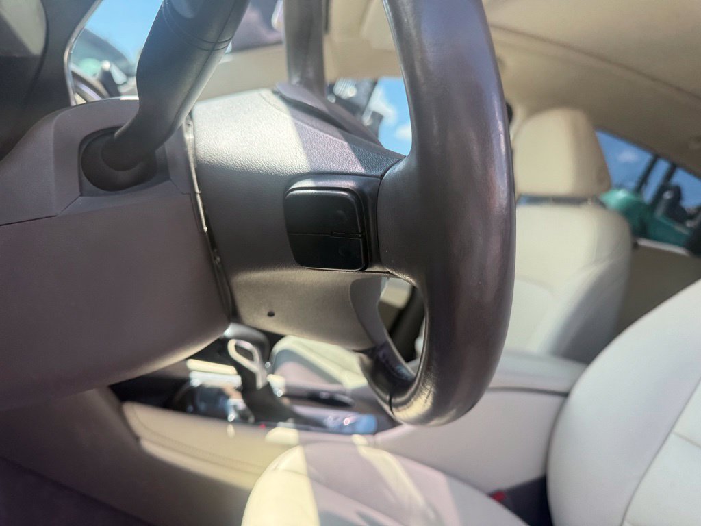 Used 2021 Chevrolet Malibu LT w/ Leather Package FWD image 19