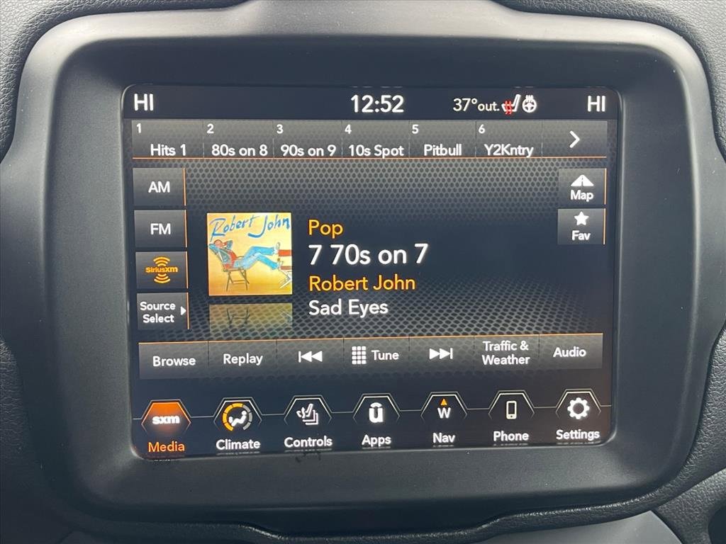 Used 2023 Jeep Renegade Latitude w/ Premium Group image 29