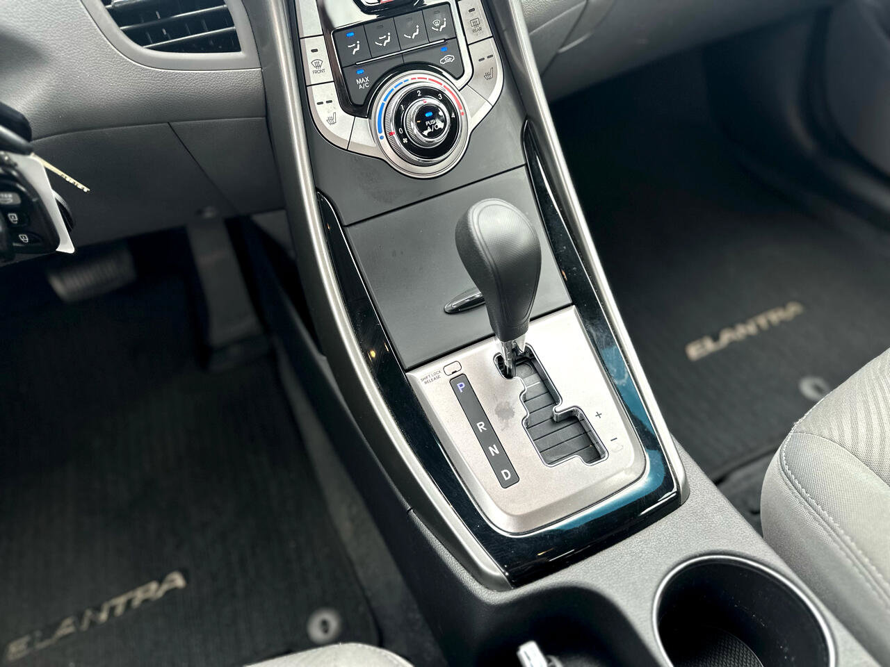 Used 2013 Hyundai Elantra GLS w/ Preferred Pkg image 25