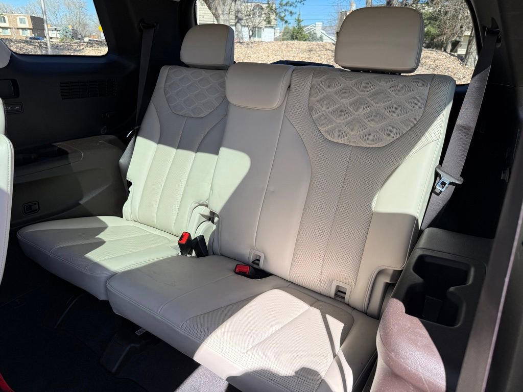 Used 2021 Hyundai Palisade Calligraphy w/ Cargo Package image 18