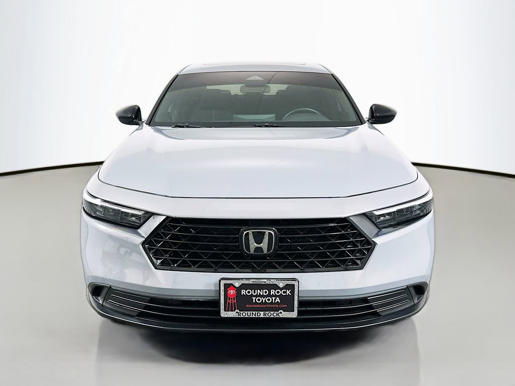 Used 2023 Honda Accord Sport image 2