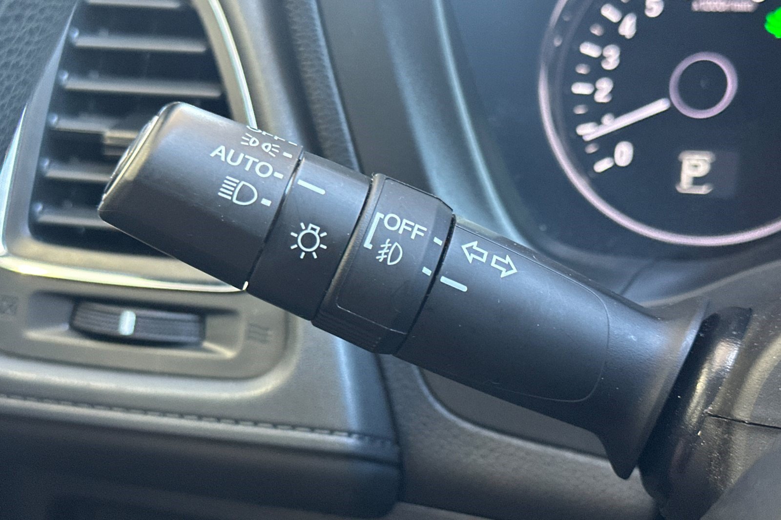 Used 2018 Honda HR-V EX image 30