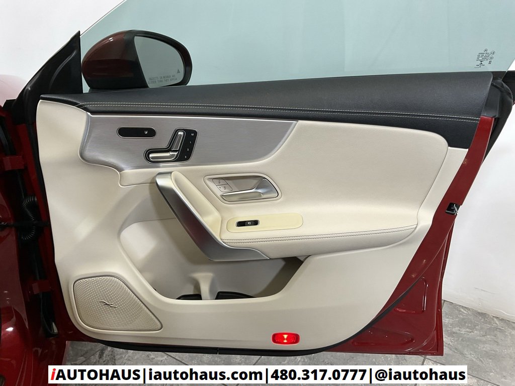 Used 2021 Mercedes-Benz CLA 250 image 36