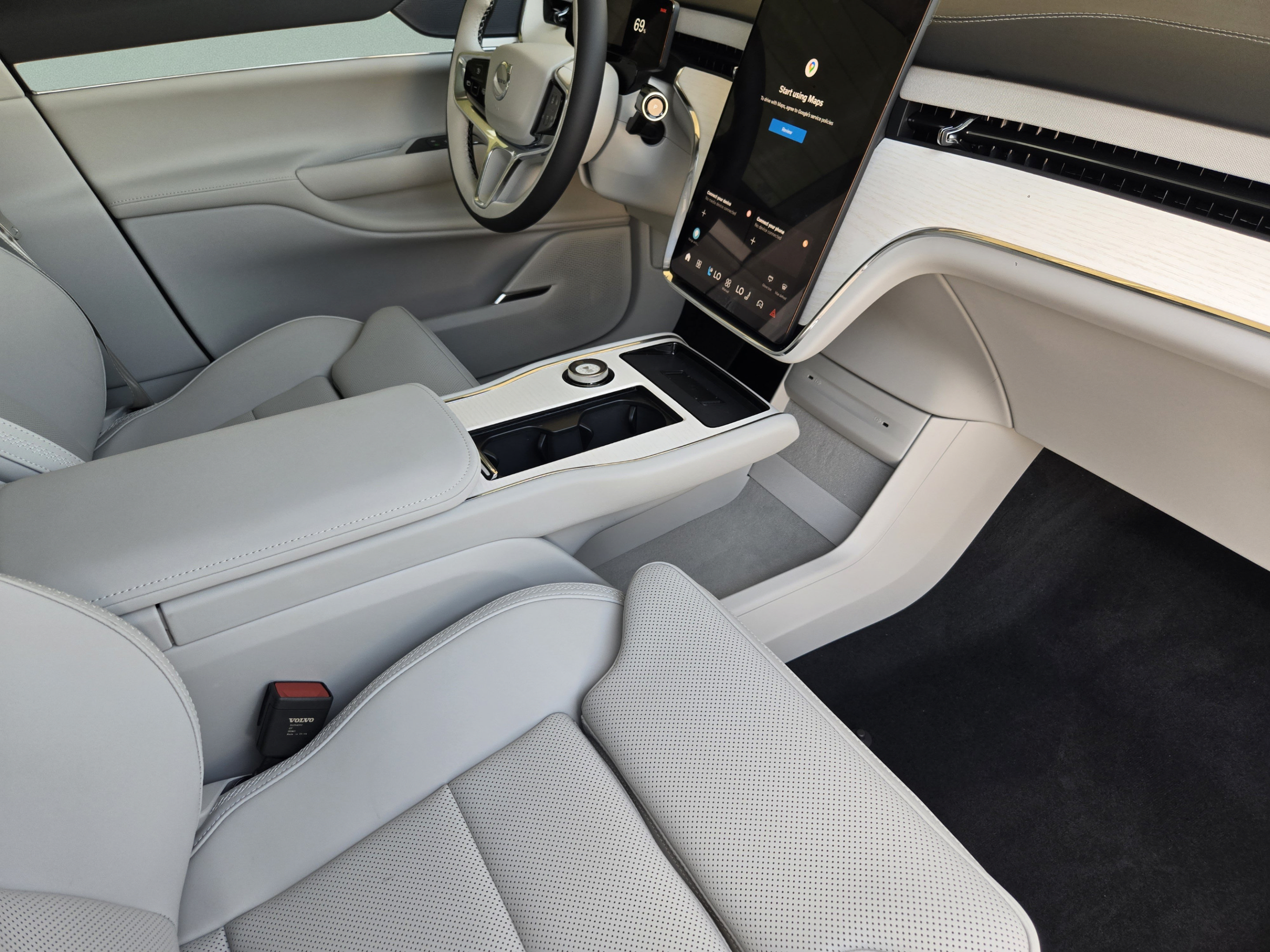 New 2026 Volvo EX90 Plus AWD/4WD image 16
