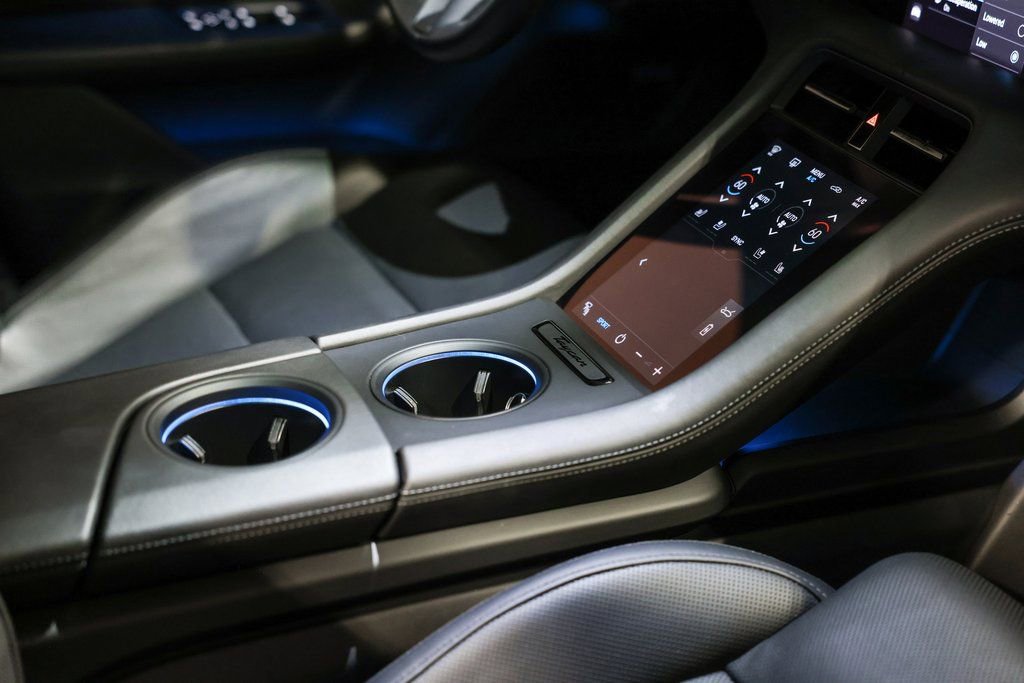 Used 2023 Porsche Taycan 4S image 24