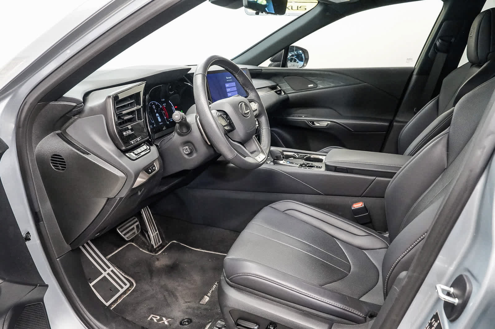Used 2024 Lexus RX 350 F Sport w/ Convenience Package AWD/4WD image 18