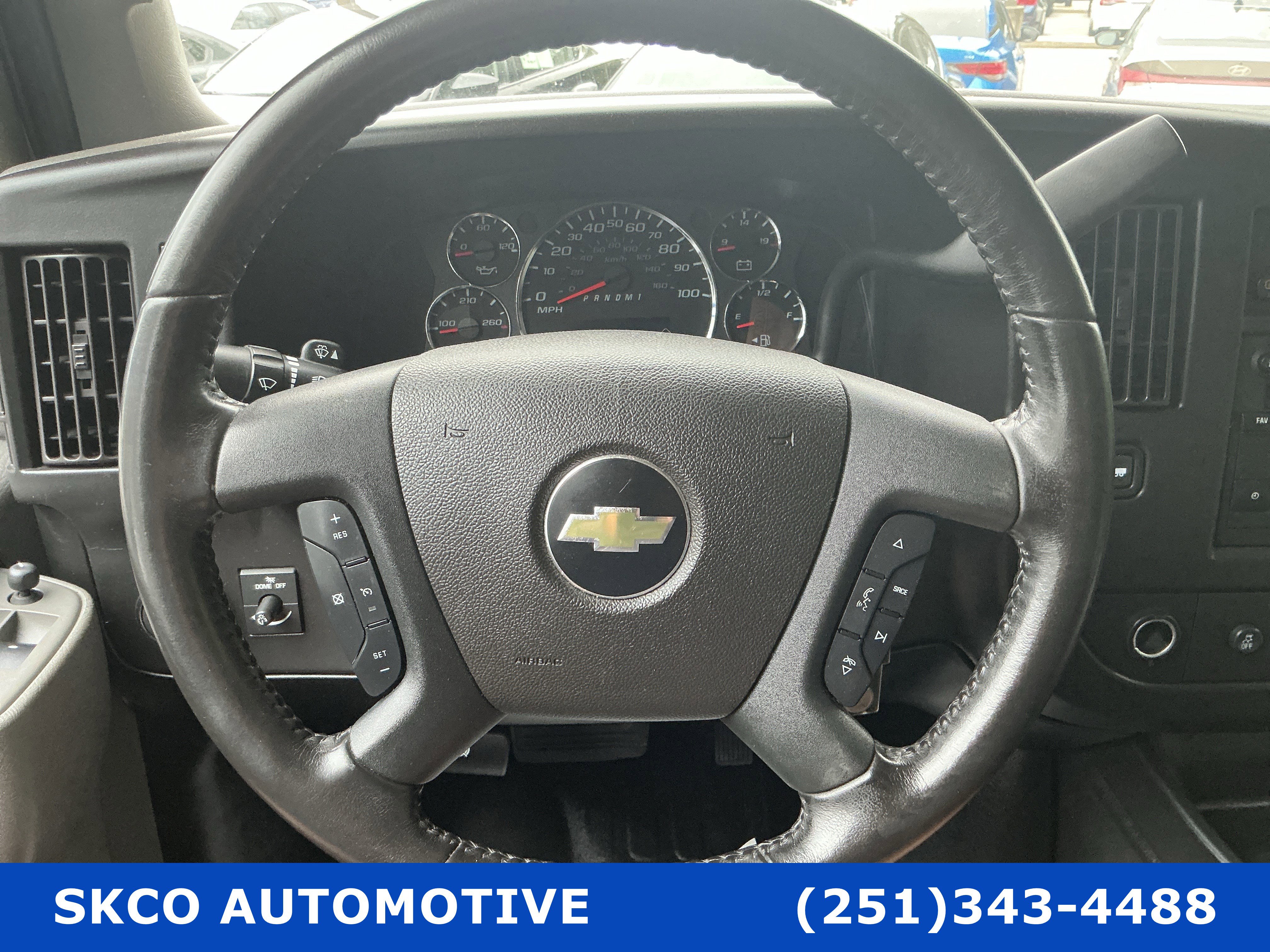Used 2022 Chevrolet Express 2500 w/ Driver Convenience Package RWD image 18