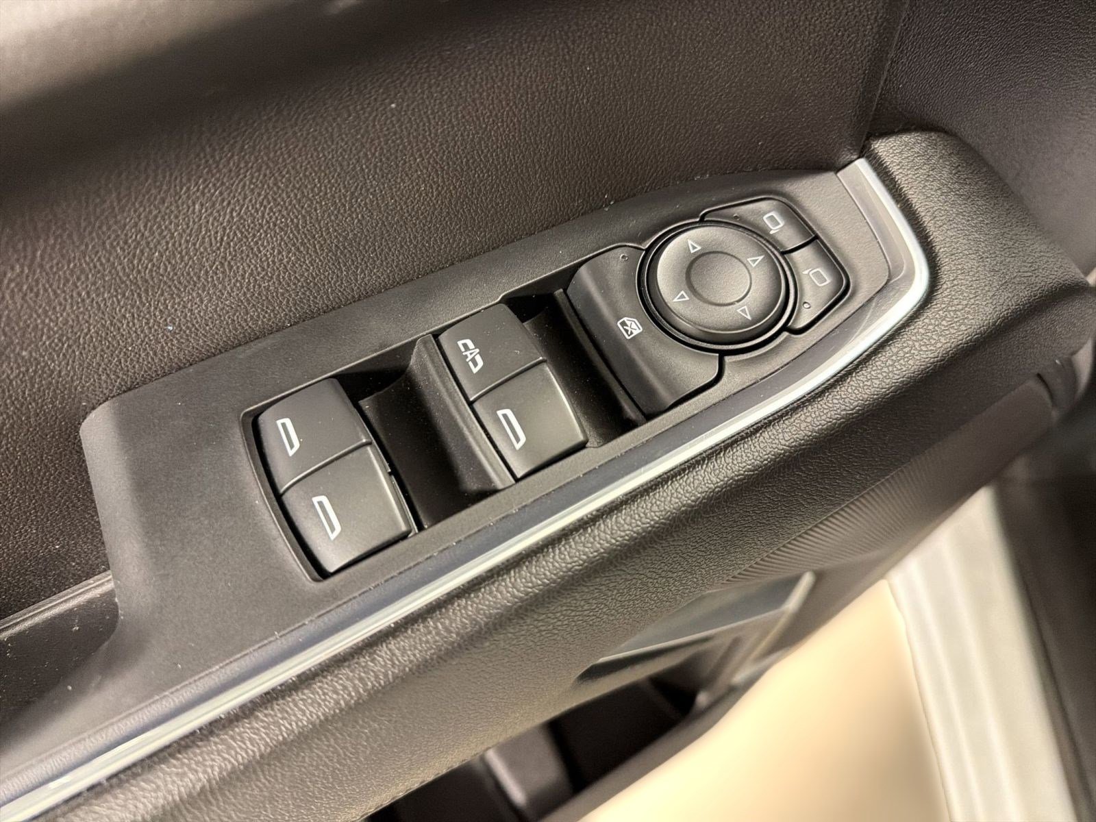Certified 2024 Chevrolet Silverado 1500 LT image 10