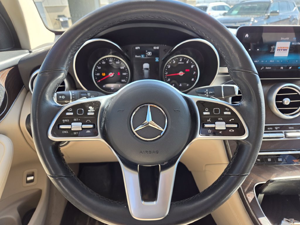 Used 2020 Mercedes-Benz GLC 300 image 18
