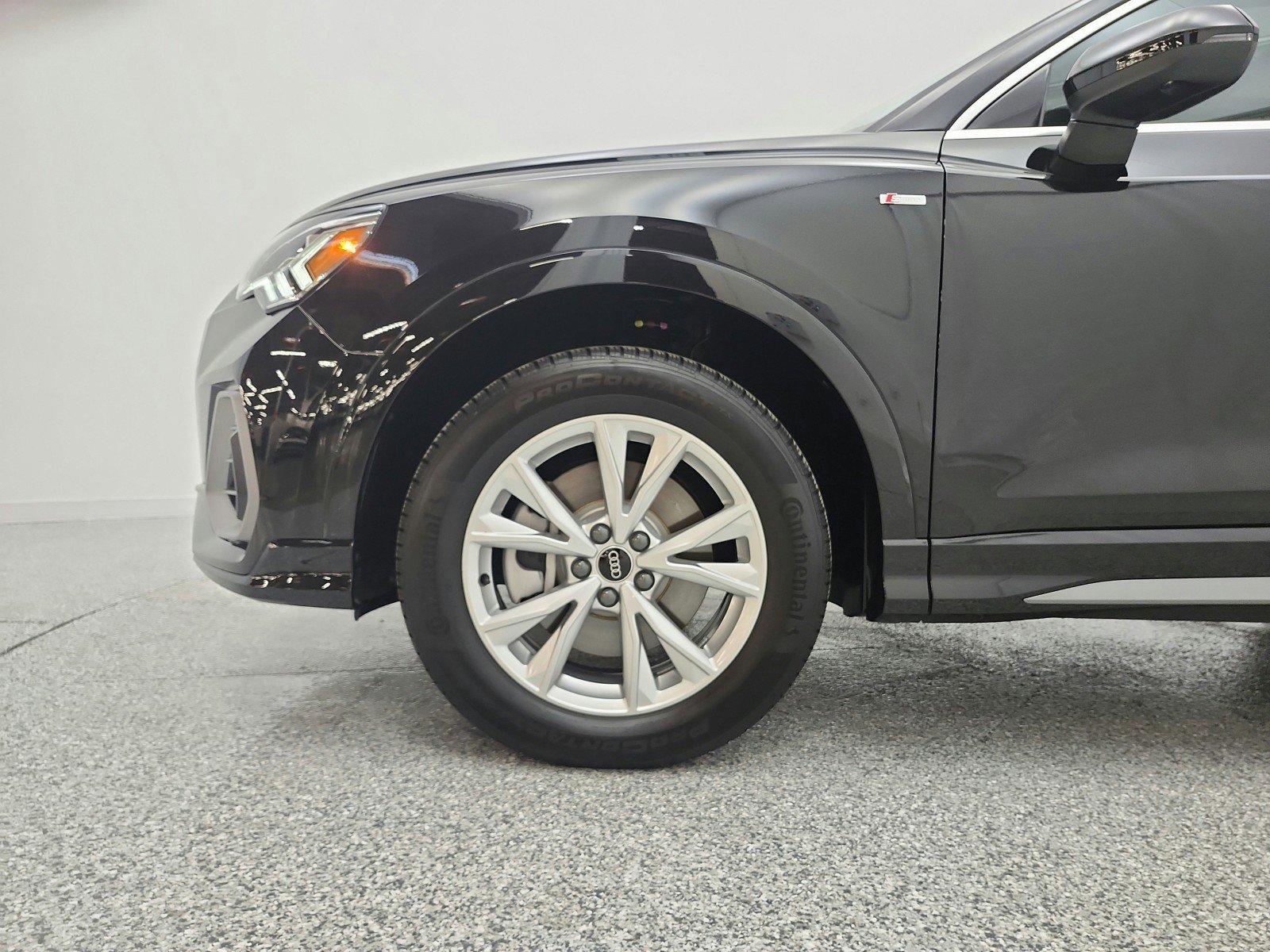 Used 2025 Audi Q3 2.0T Premium Plus w/ Premium Plus Package image 28