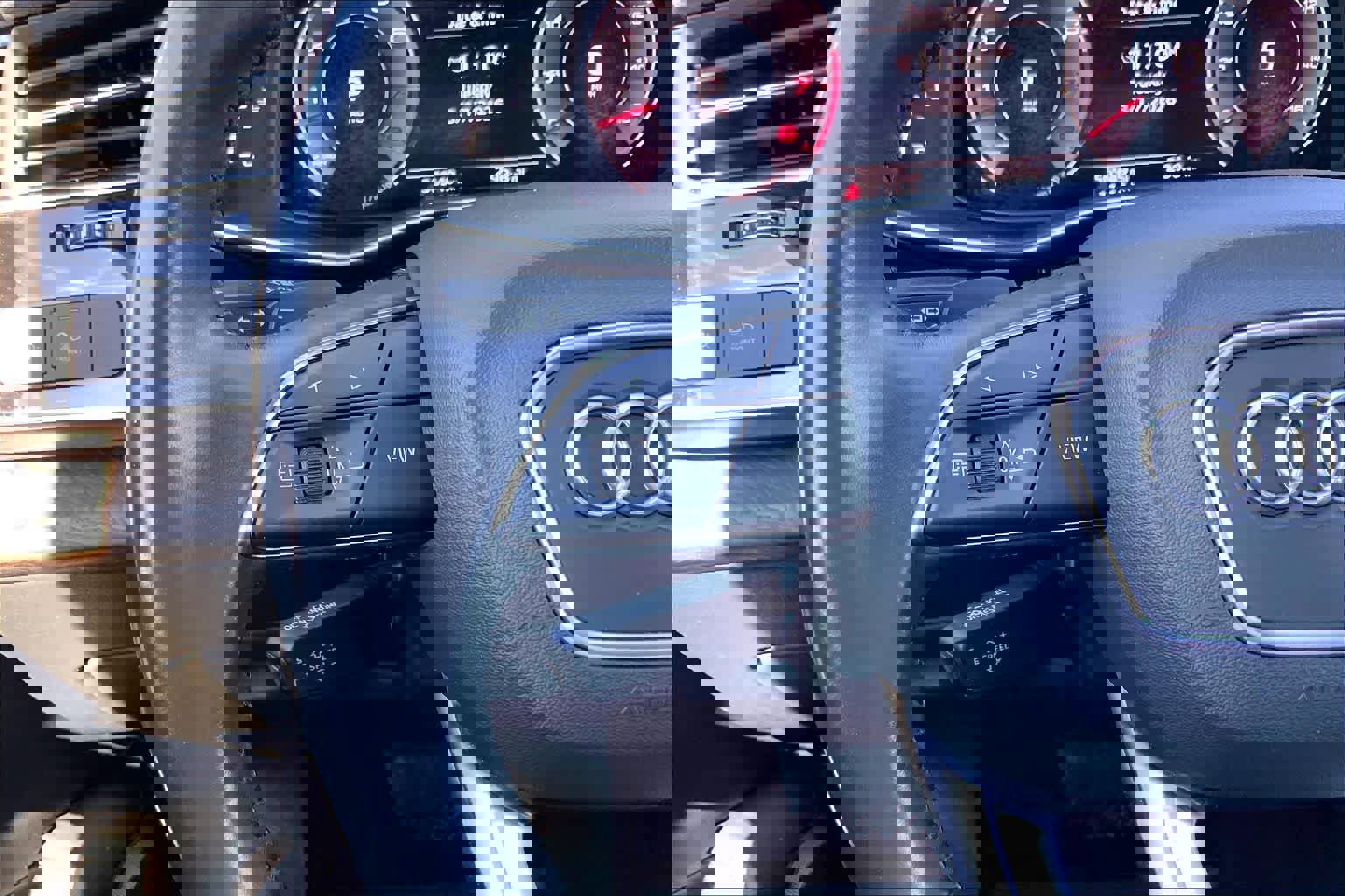 Used 2020 Audi Q7 3.0T Premium w/ Convenience Package image 24