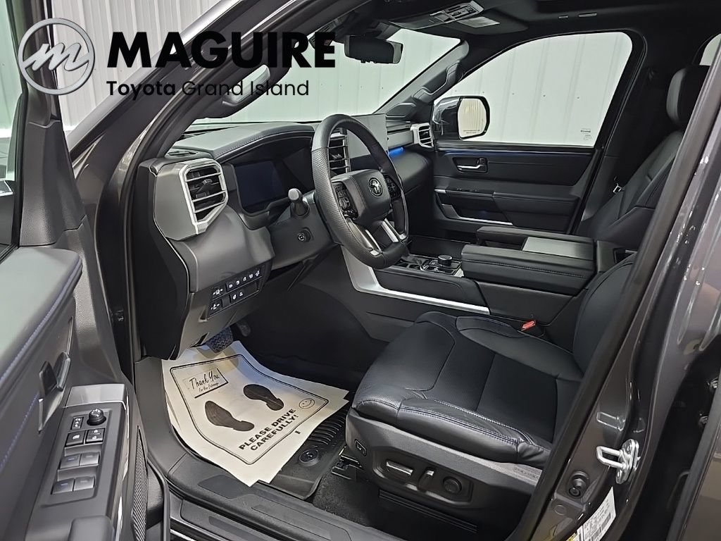Used 2024 Toyota Sequoia Platinum AWD/4WD image 34