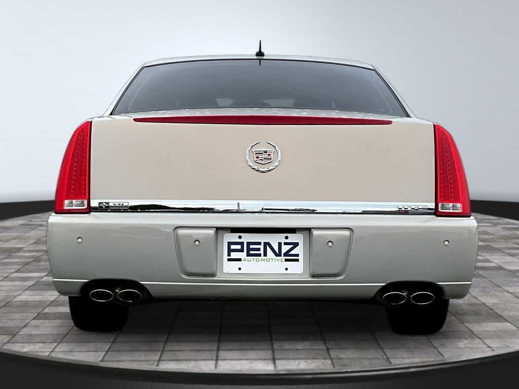Used 2008 Cadillac DTS FWD image 6