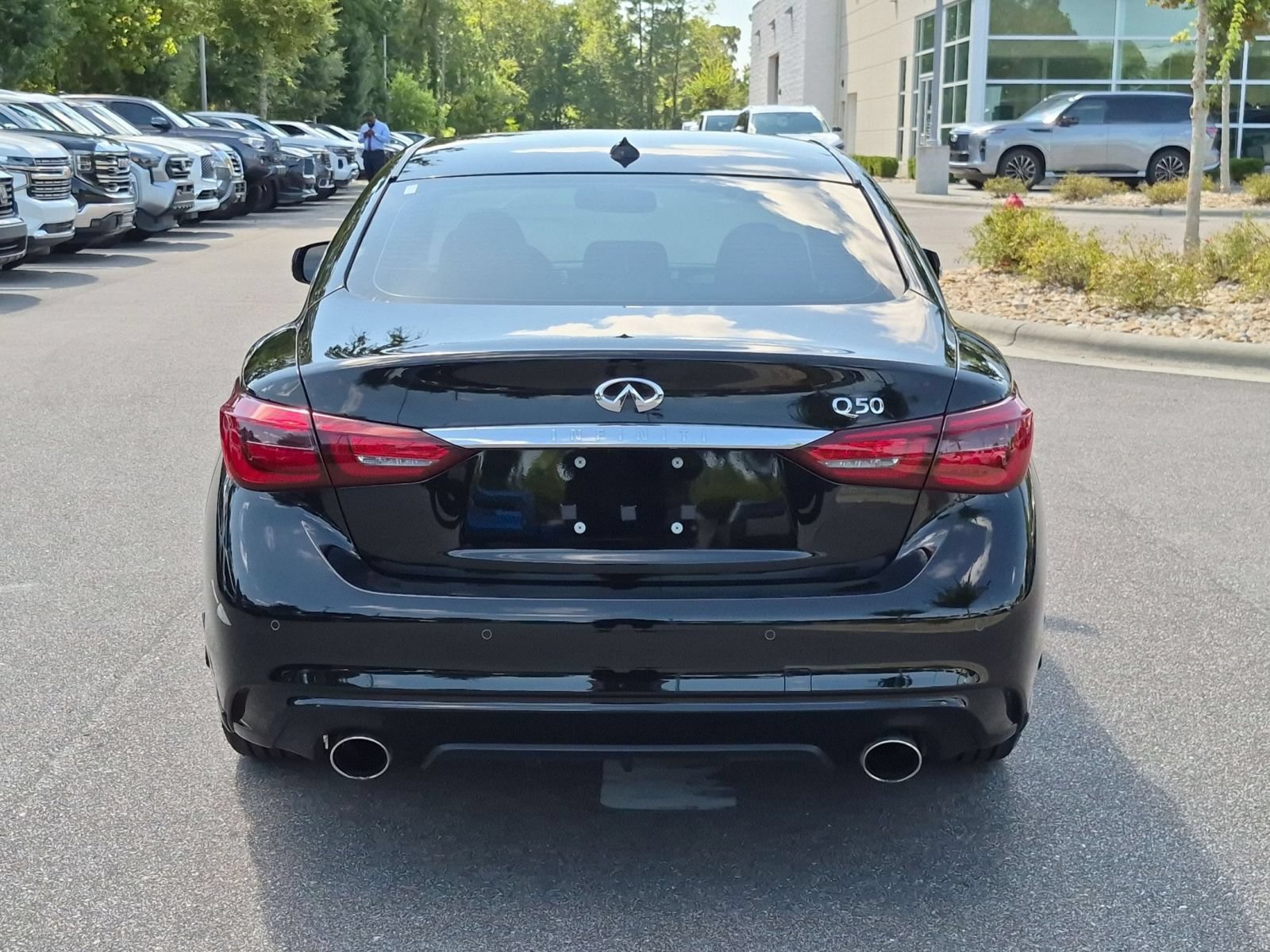 Used 2023 INFINITI Q50 Luxe w/ Cargo Package RWD image 4