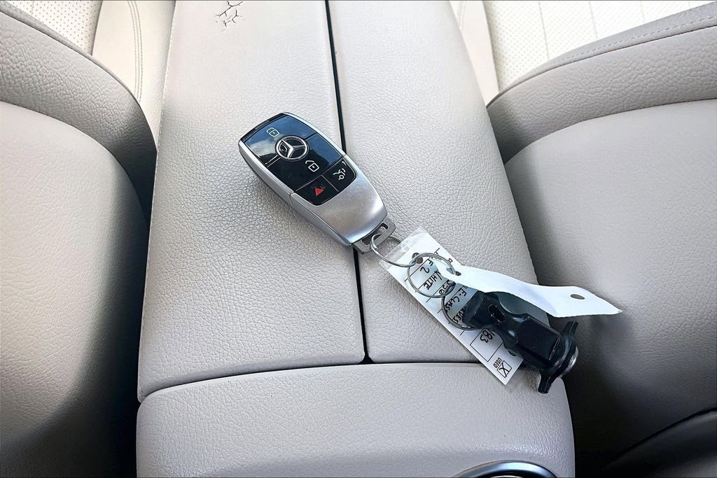 Used 2020 Mercedes-Benz E 350 Sedan image 14
