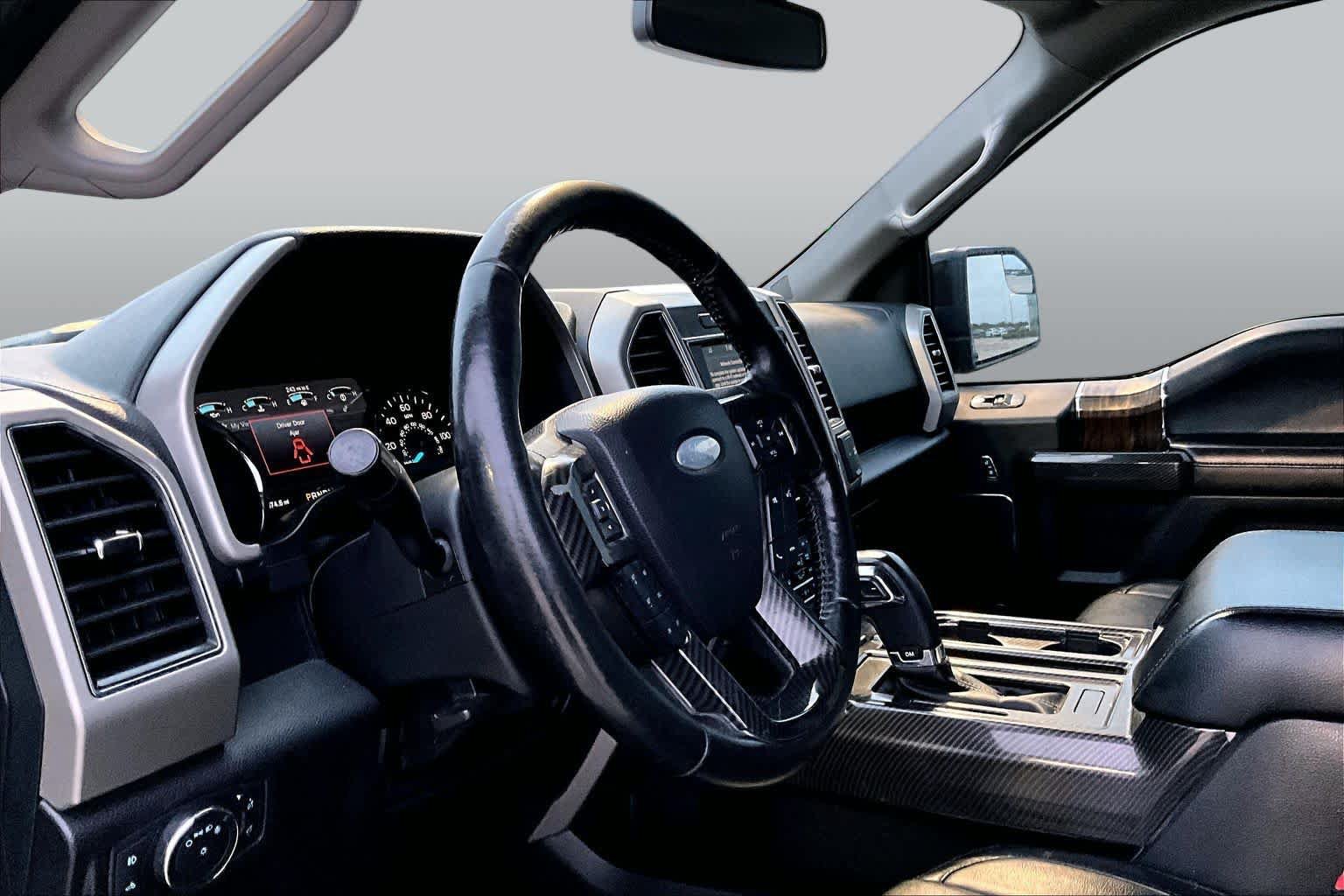 Used 2019 Ford F150 Lariat RWD image 17