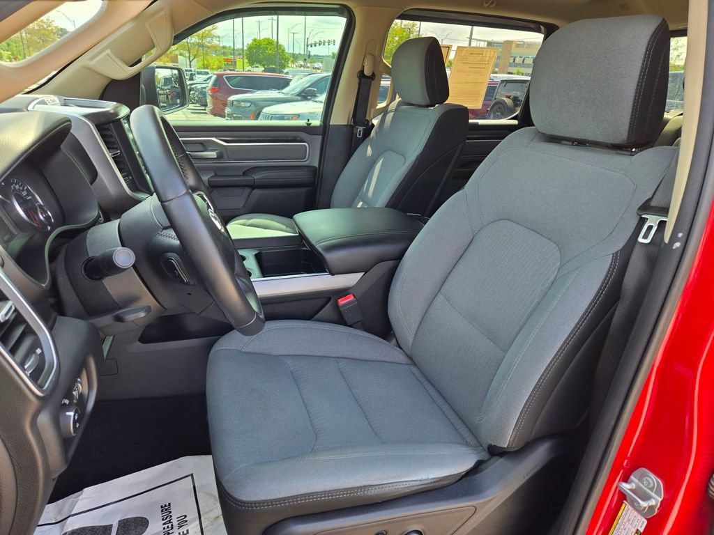 Used 2019 RAM 1500 Big Horn AWD/4WD image 17
