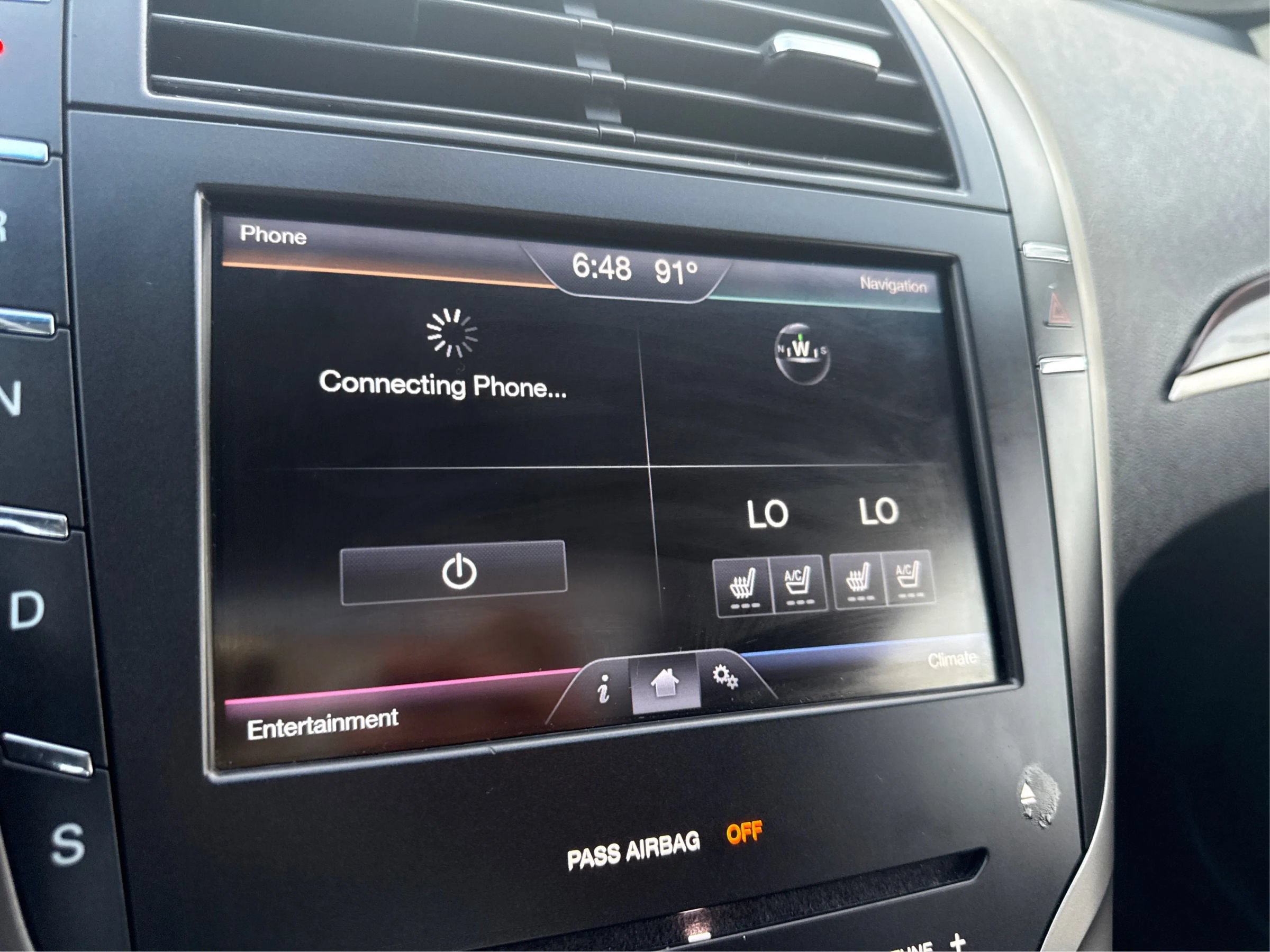 Used 2013 Lincoln MKZ FWD image 16