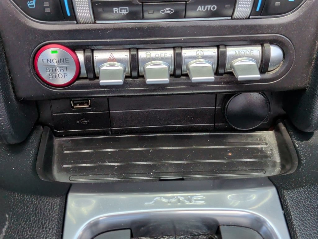 Used 2019 Ford Mustang Premium RWD image 29