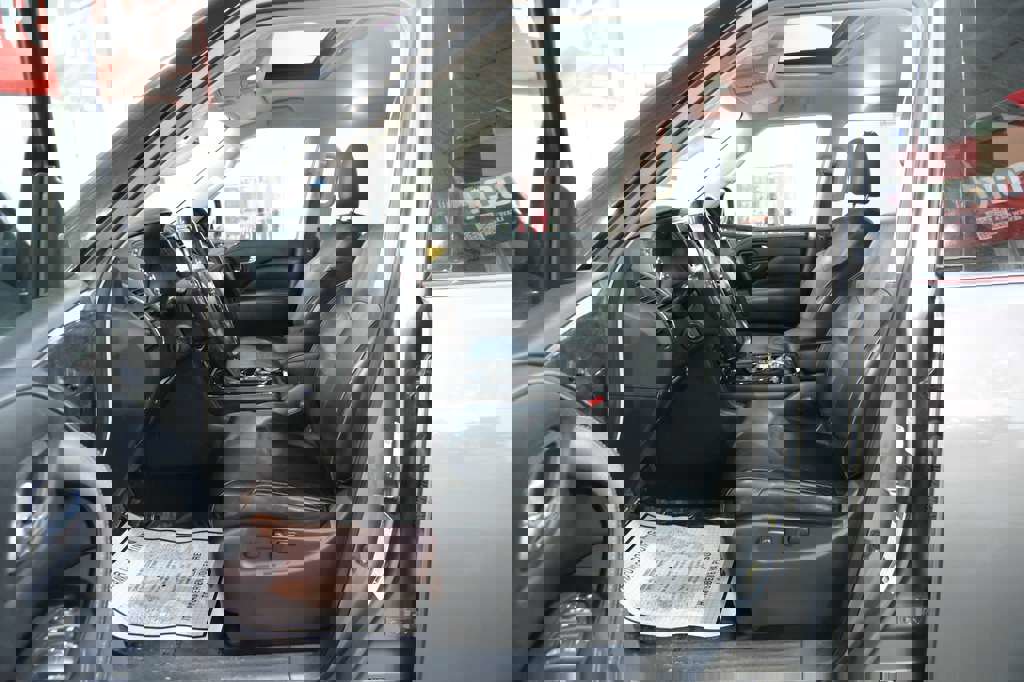 Used 2021 INFINITI QX80 Luxe image 17