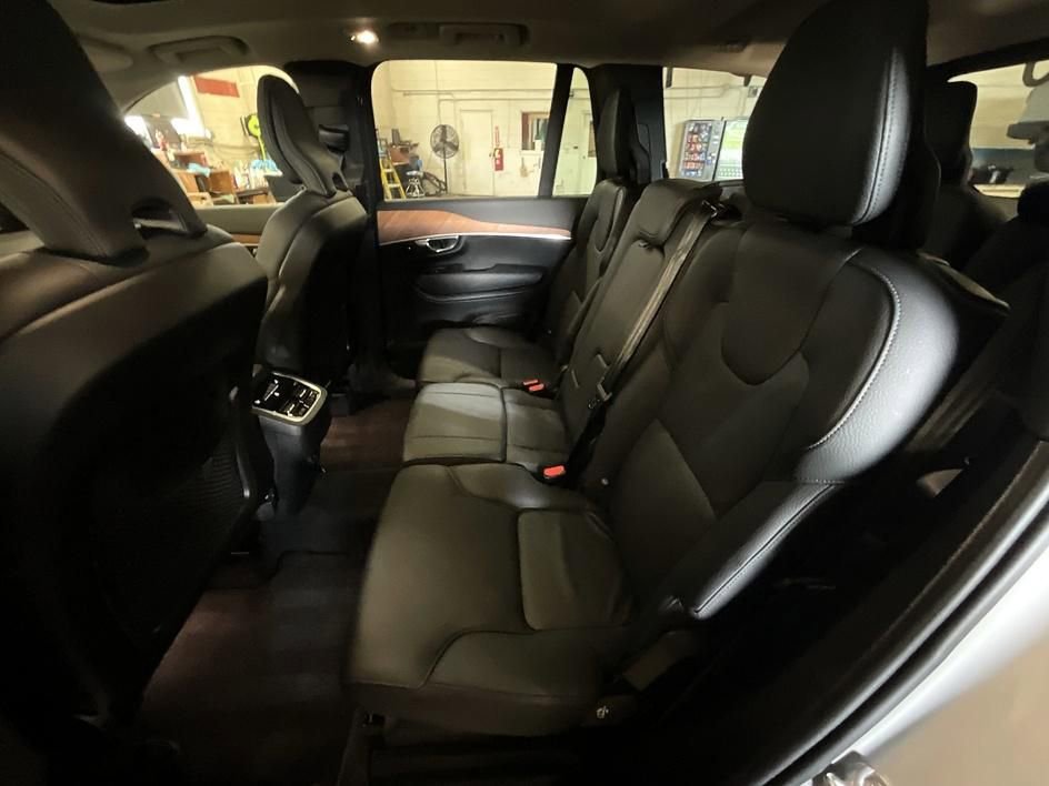 Used 2025 Volvo XC90 B6 Plus AWD/4WD image 23