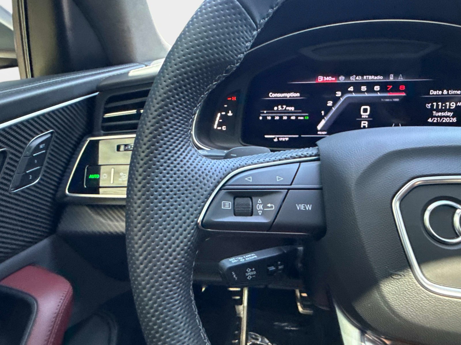 Used 2024 Audi SQ8 Prestige image 31