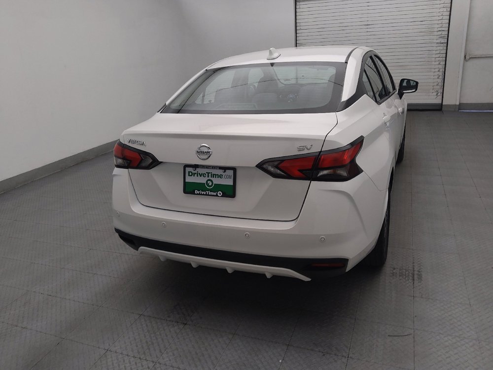 Used 2021 Nissan Versa SV FWD image 7
