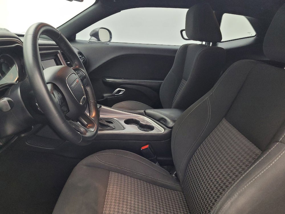 Used 2019 Dodge Challenger SXT RWD image 17