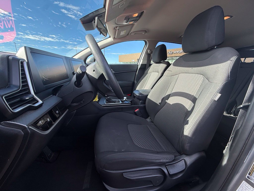 Used 2023 Kia Sportage LX FWD image 21